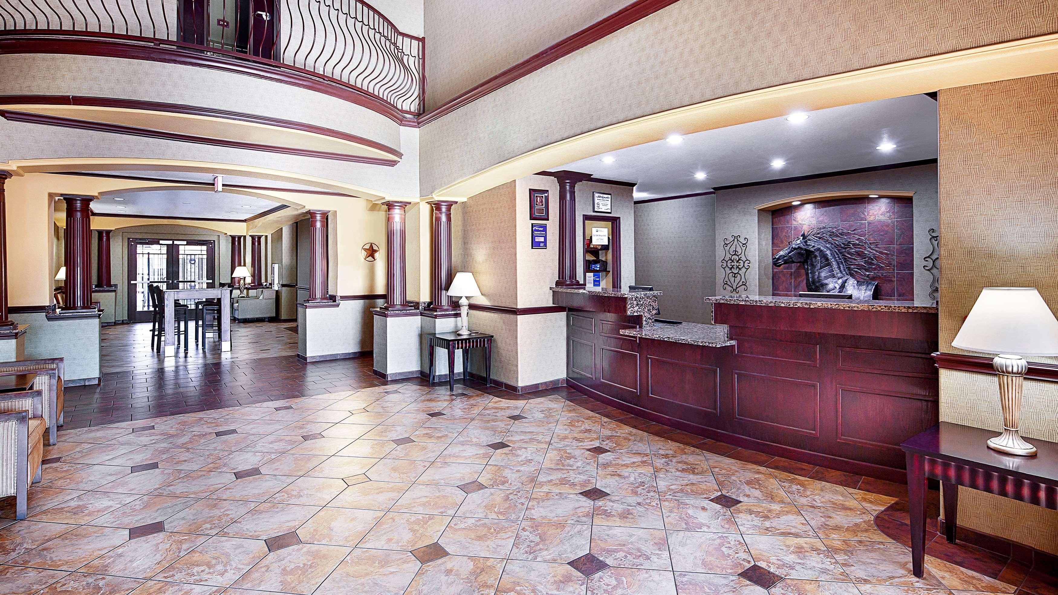 Best Western Plus Royal Mountain Inn & Suites Athens Exterior photo